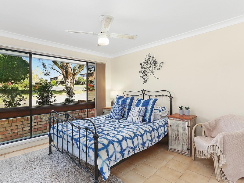 15 Linda Place, Woonona NSW 2517