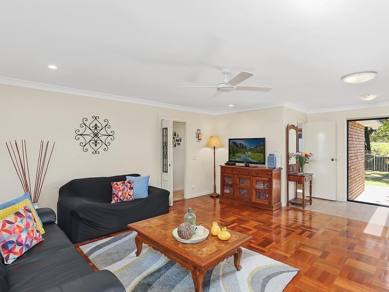 15 Linda Place, Woonona NSW 2517