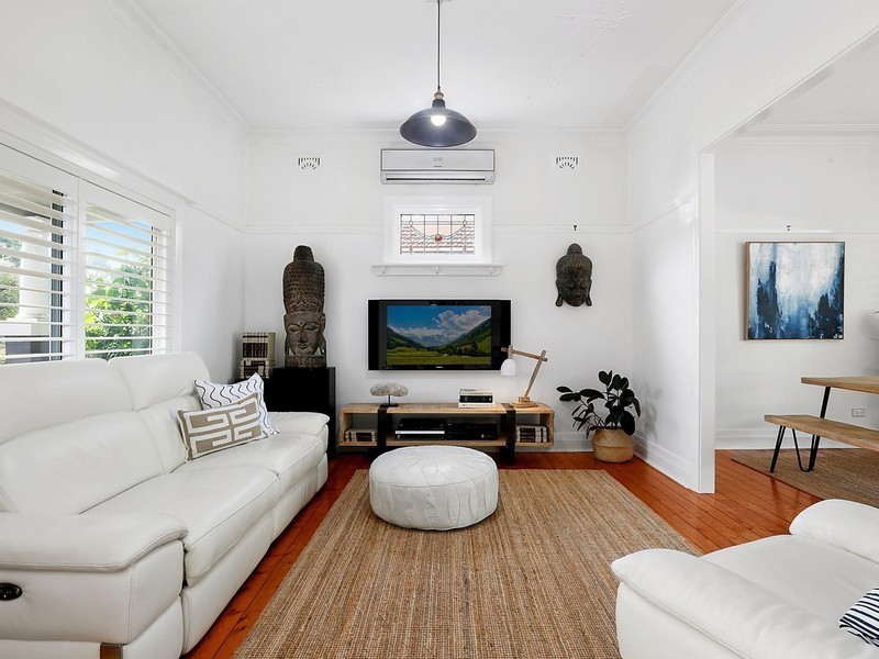 421 Lawrence Hargrave Drive, Thirroul NSW 2515