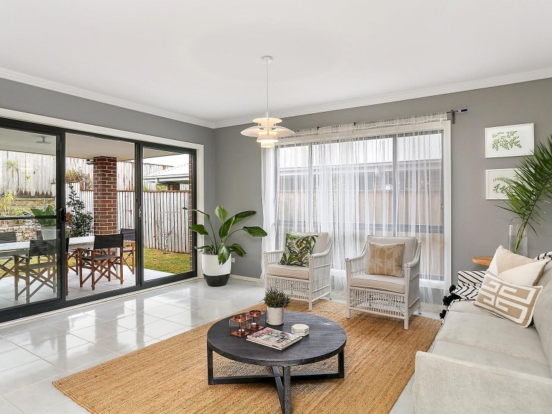 14 Panmills Drive, Bulli NSW 2516