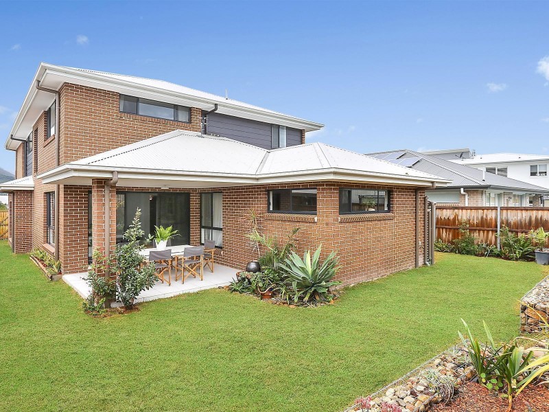 14 Panmills Drive, Bulli NSW 2516