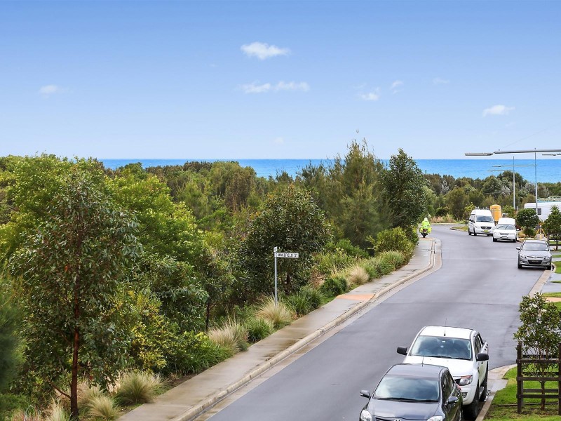 14 Panmills Drive, Bulli NSW 2516