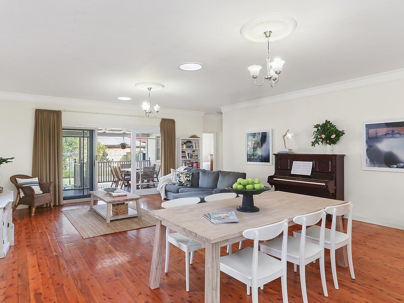 17 Balfour Street, Fairy Meadow NSW 2519