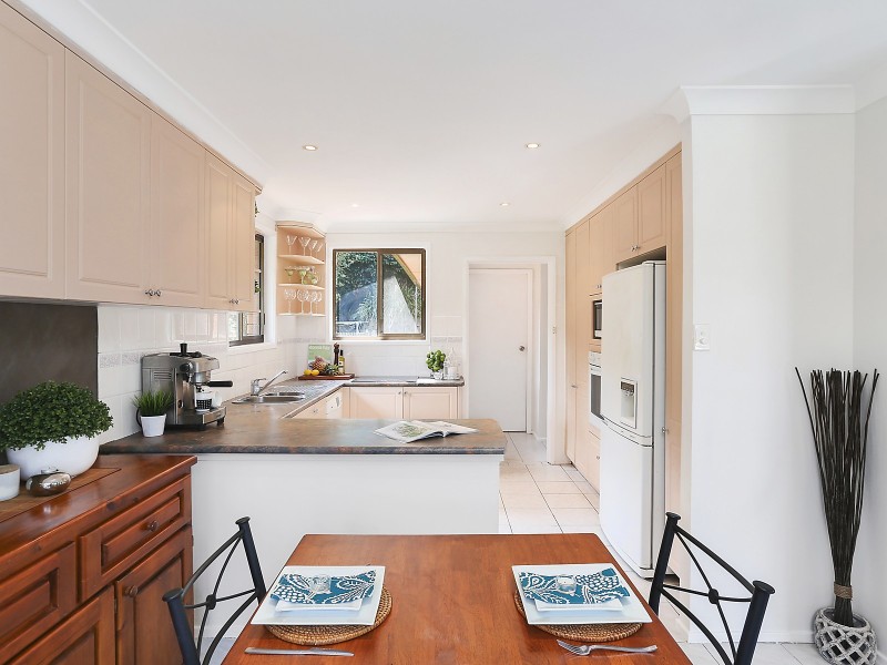 32 Alanson Avenue, Bulli NSW 2516