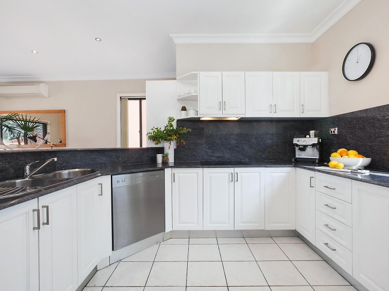 2/14 O’Brien Street, Bulli NSW 2516
