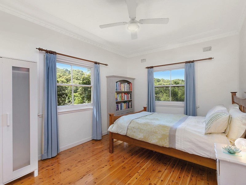 16 Balmer Crescent, Woonona NSW 2517