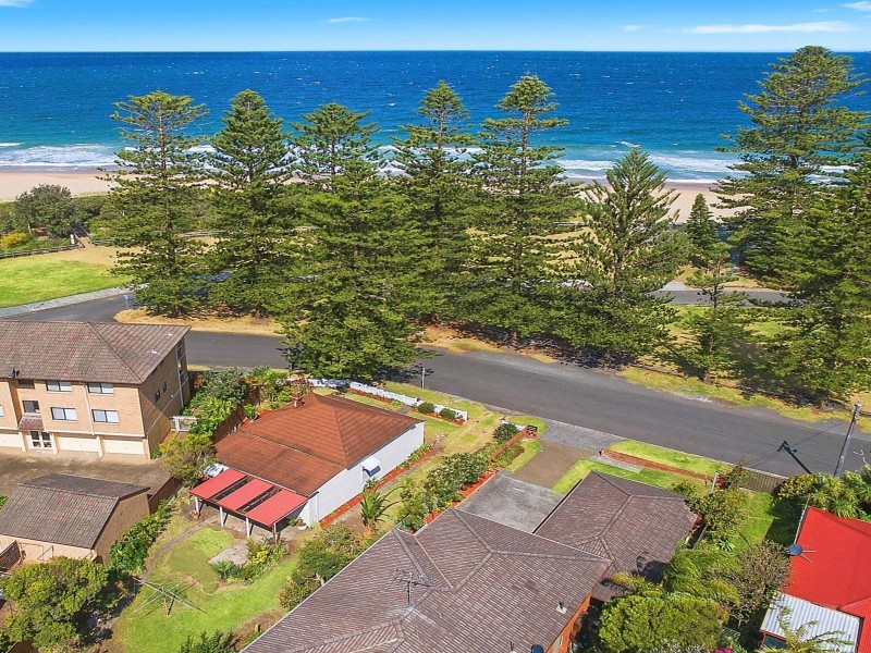 43 The Esplanade, Thirroul NSW 2515