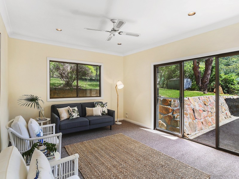 19 Cresting Avenue, Corrimal NSW 2518