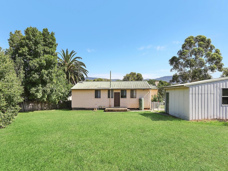 9 and 11 Bundarra Place, Dapto NSW 2530