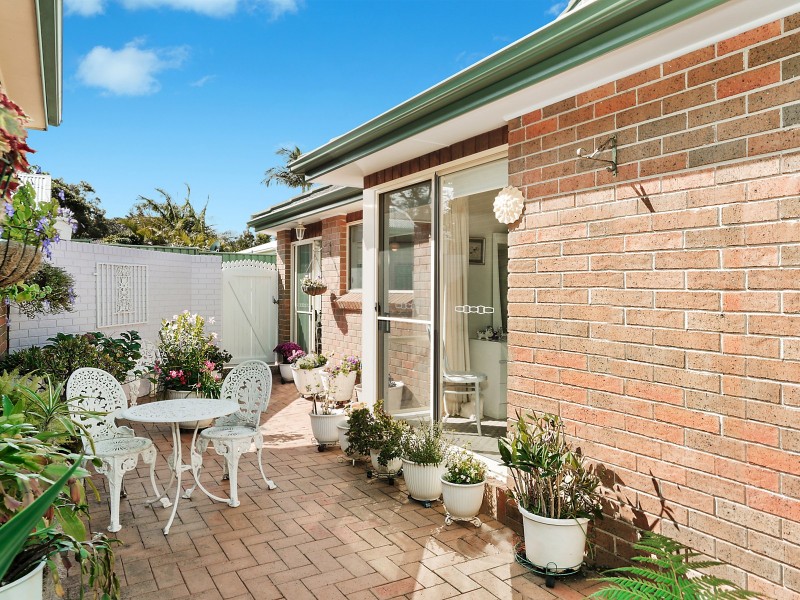 2/36 Redman Avenue, Thirroul NSW 2515