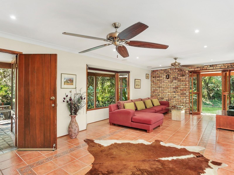 13-15 Meadow Street, Corrimal NSW 2518