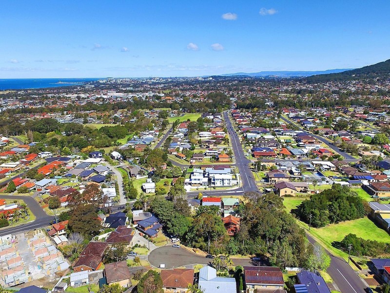 13-15 Meadow Street, Corrimal NSW 2518