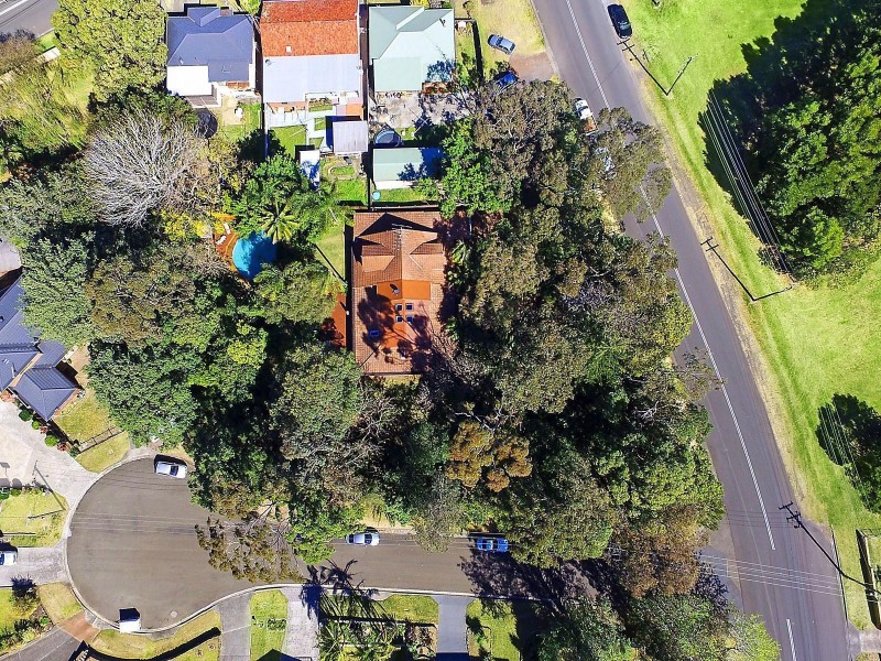 13-15 Meadow Street, Corrimal NSW 2518
