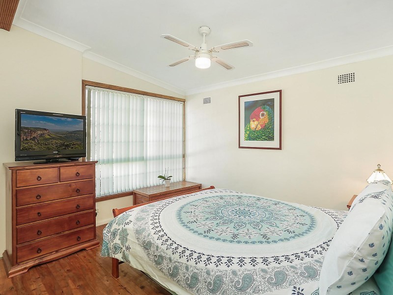18 Waterloo Street, Bulli NSW 2516
