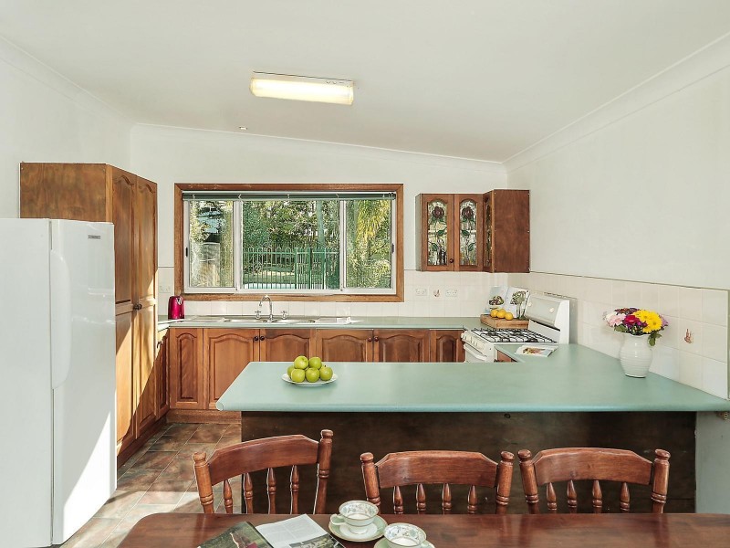 18 Waterloo Street, Bulli NSW 2516