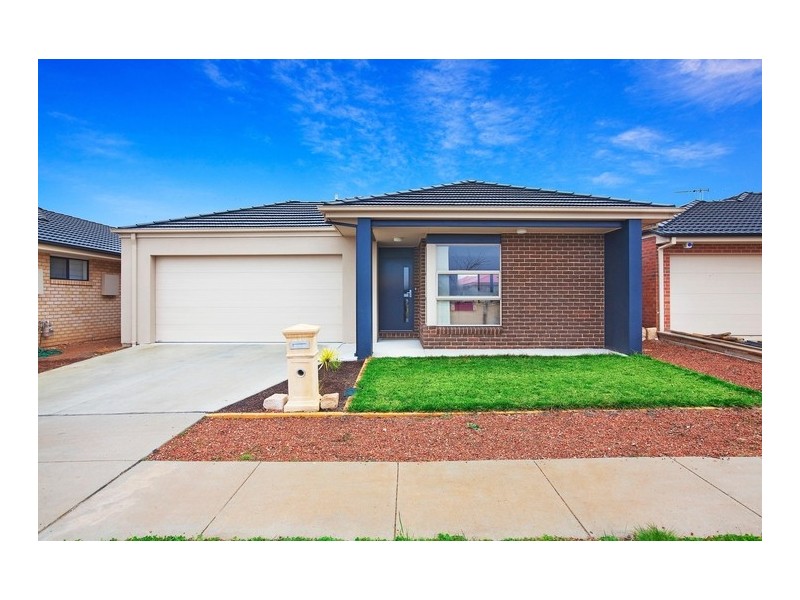 35 Henry Kendall Street, Franklin ACT 2913