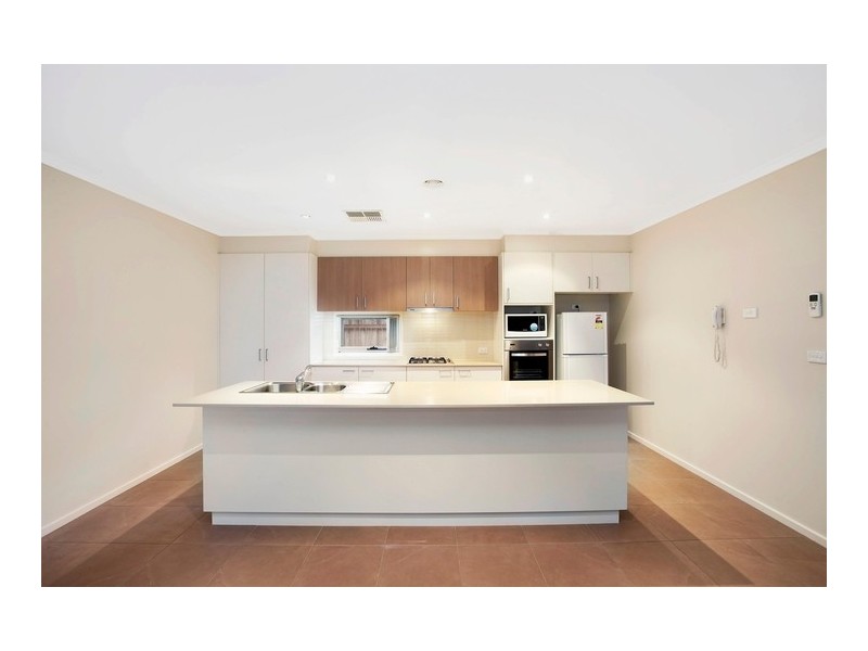 35 Henry Kendall Street, Franklin ACT 2913