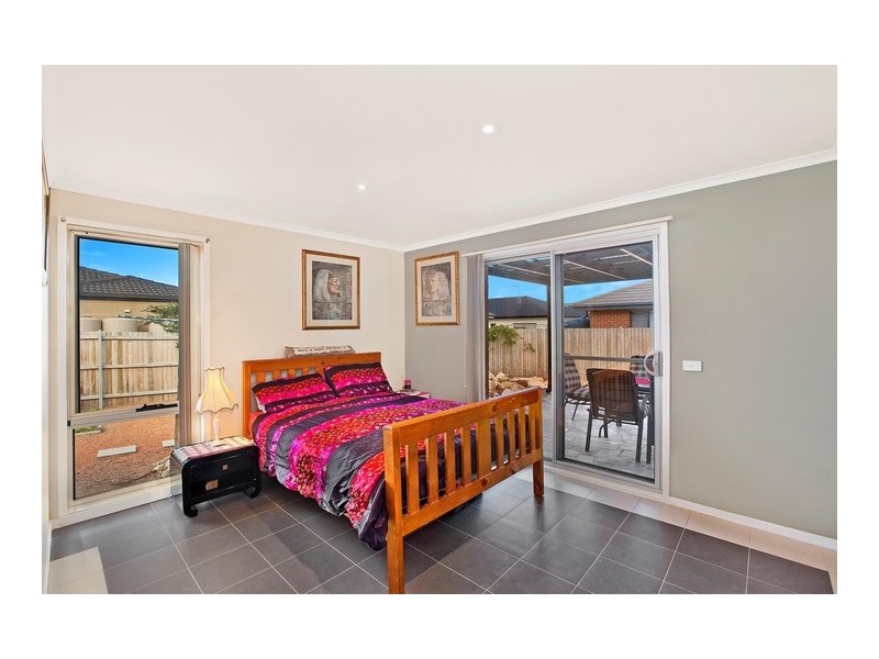 27 Waterworth Street, Dunlop ACT 2615
