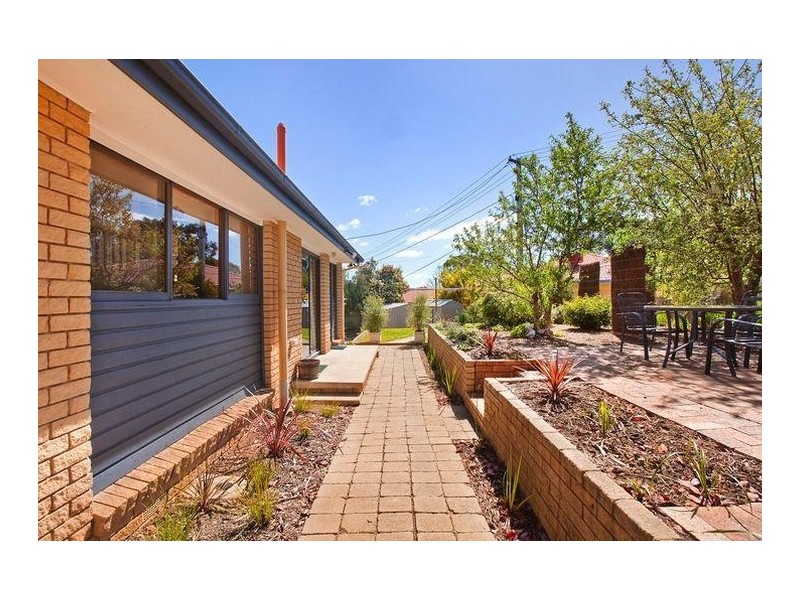 9 Gaunson Crescent, Wanniassa ACT 2903