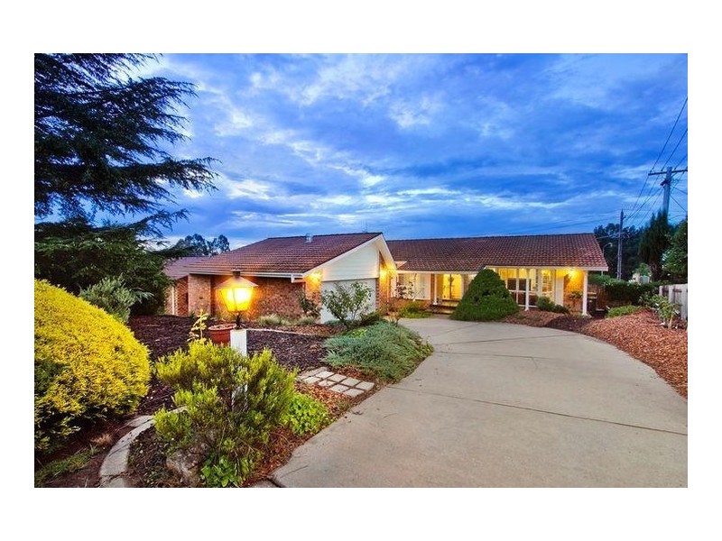 18 Sharwood Crescent, Evatt ACT 2617