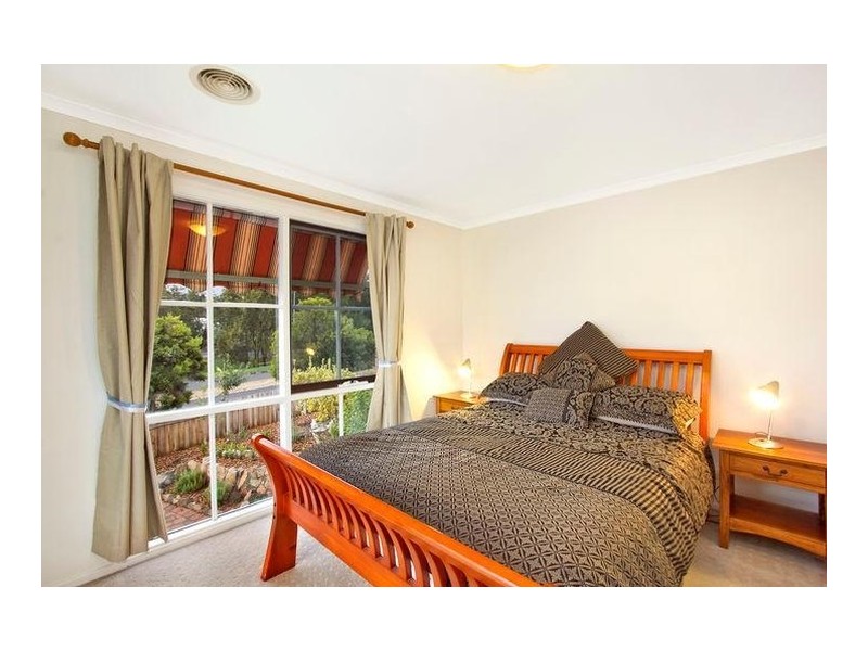 18 Sharwood Crescent, Evatt ACT 2617