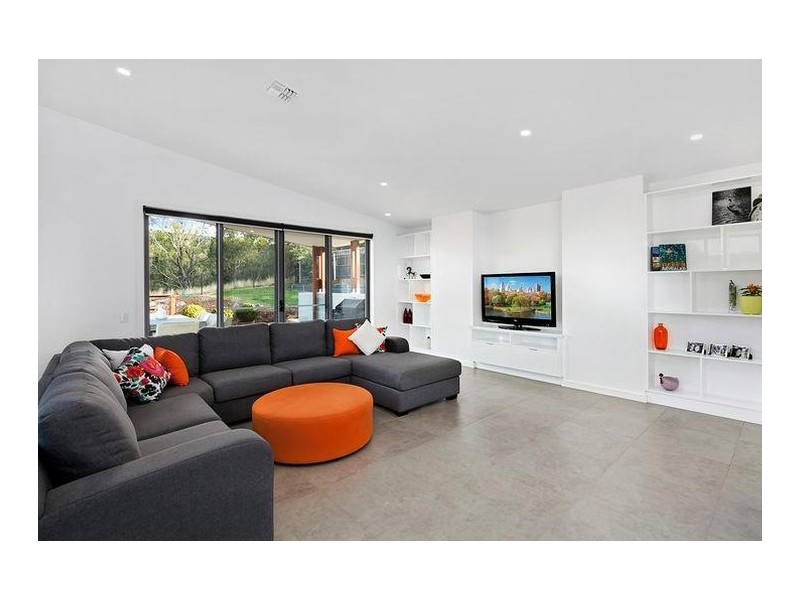 73 Waterfall Drive, Jerrabomberra NSW 2619