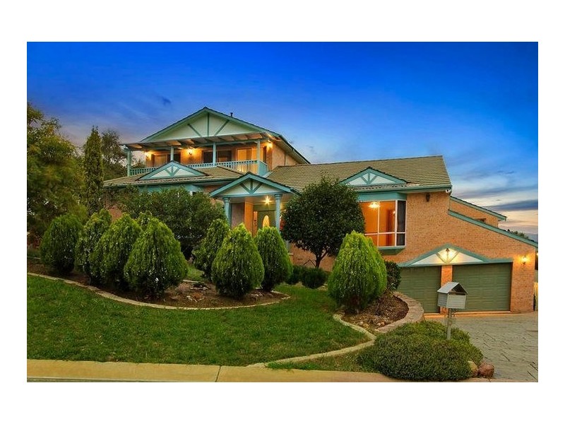 6 Sparkes Close, Fadden ACT 2904