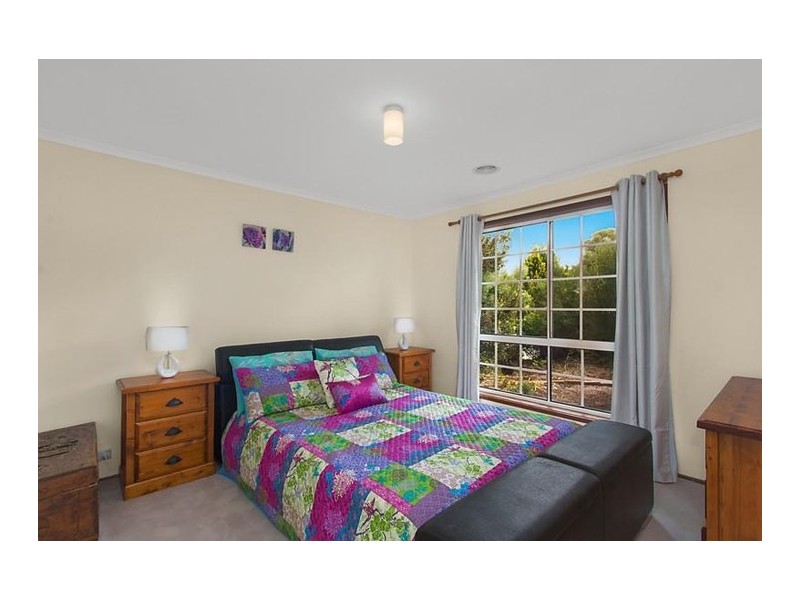 12 Poplar Crescent, Jerrabomberra NSW 2619