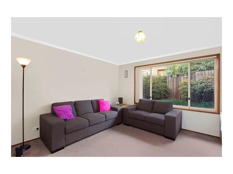 11 Birch Way, Jerrabomberra NSW 2619