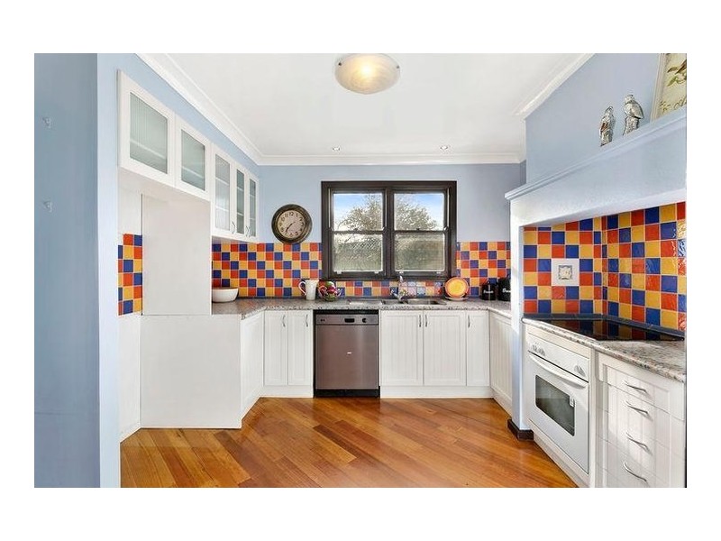 4 Arinya Street, Narrabundah ACT 2604