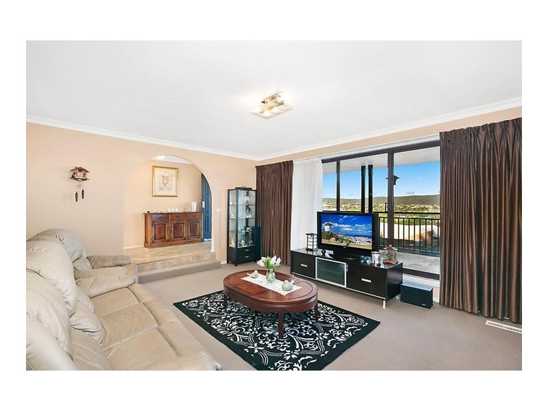 4 Beatty Crescent, Crestwood NSW 2620