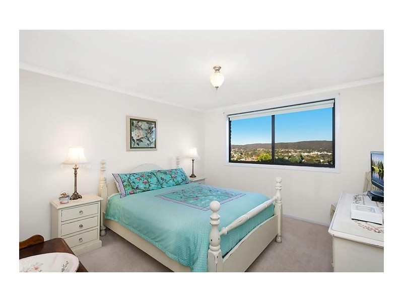 4 Beatty Crescent, Crestwood NSW 2620