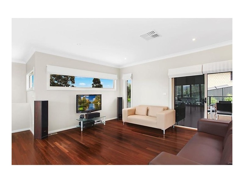 5 Kalang Place, Jerrabomberra NSW 2619