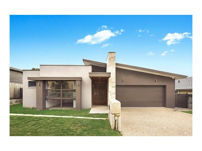 10 Quinane Avenue, Forde ACT 2914
