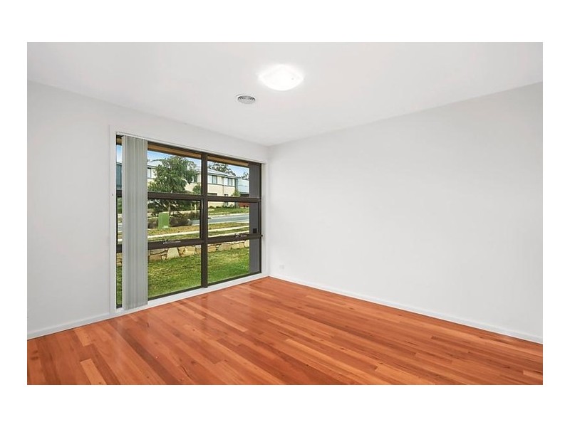 10 Quinane Avenue, Forde ACT 2914