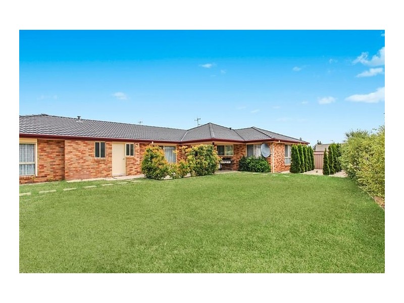 48 Pannamena Crescent, Jerrabomberra NSW 2619