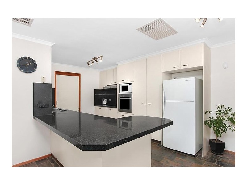 11 Kneebone Street, Bonython ACT 2905