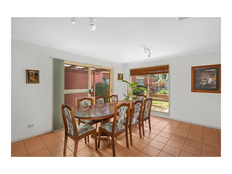 5 Rosewood Glen, Jerrabomberra NSW 2619