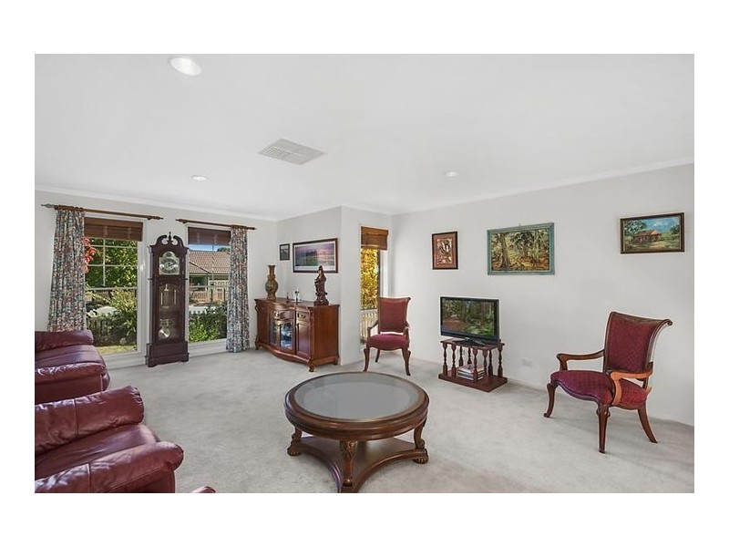 5 Rosewood Glen, Jerrabomberra NSW 2619