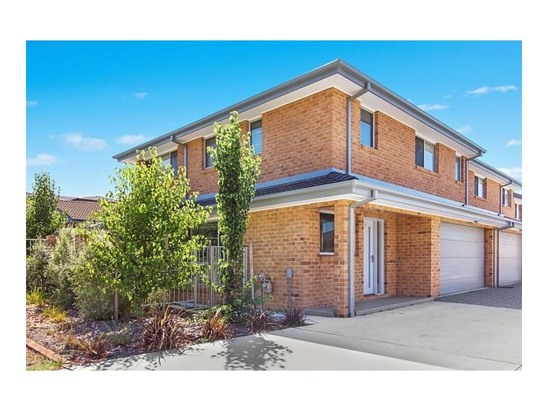 1/12 Mulloon Street, Queanbeyan East NSW 2620