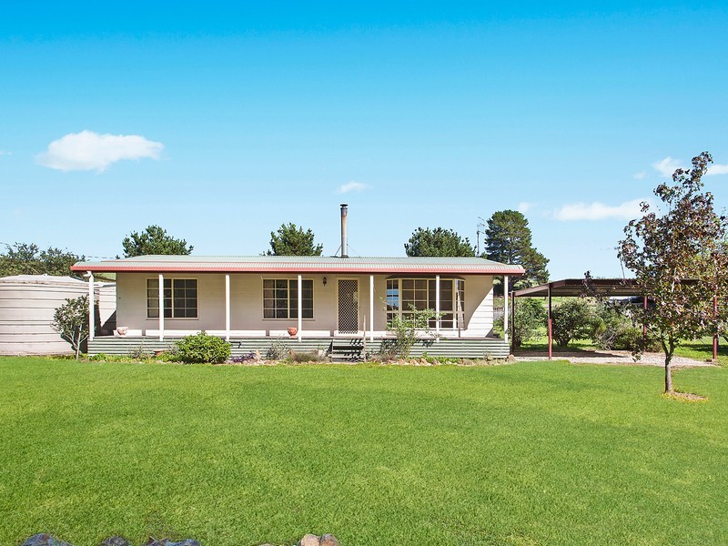 2737 Braidwood Road, Lake Bathurst NSW 2580