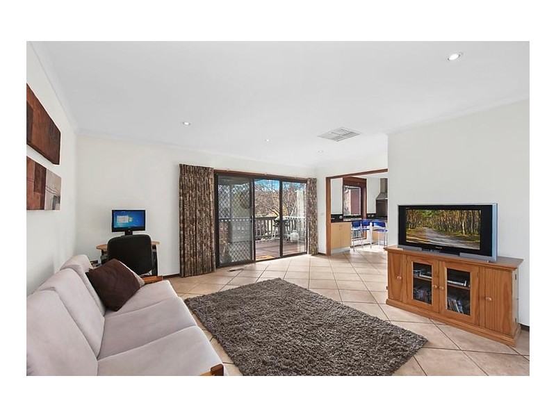 6 Orkney Place, Wanniassa ACT 2903