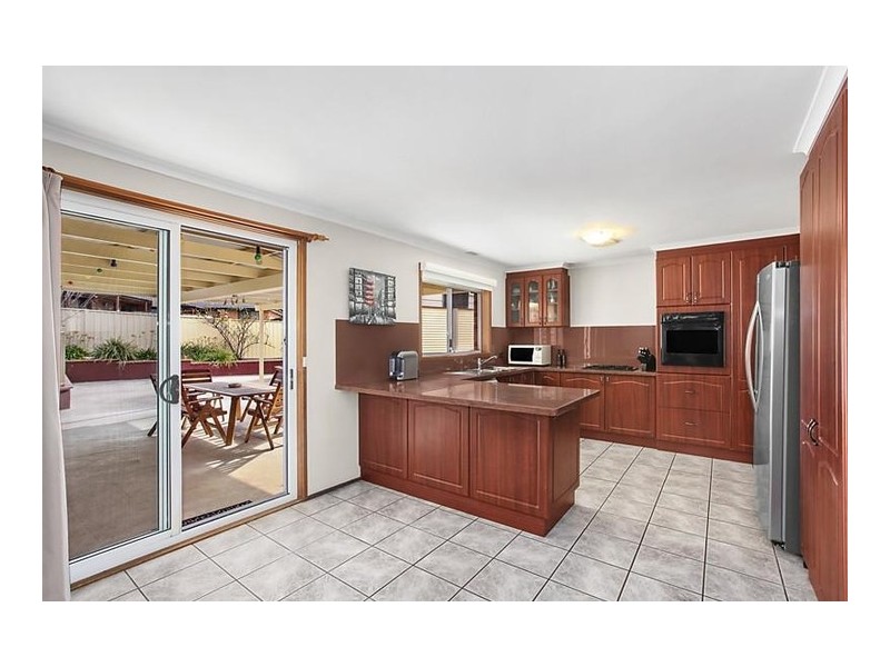 8 Kinnimo Place, Isabella Plains ACT 2905