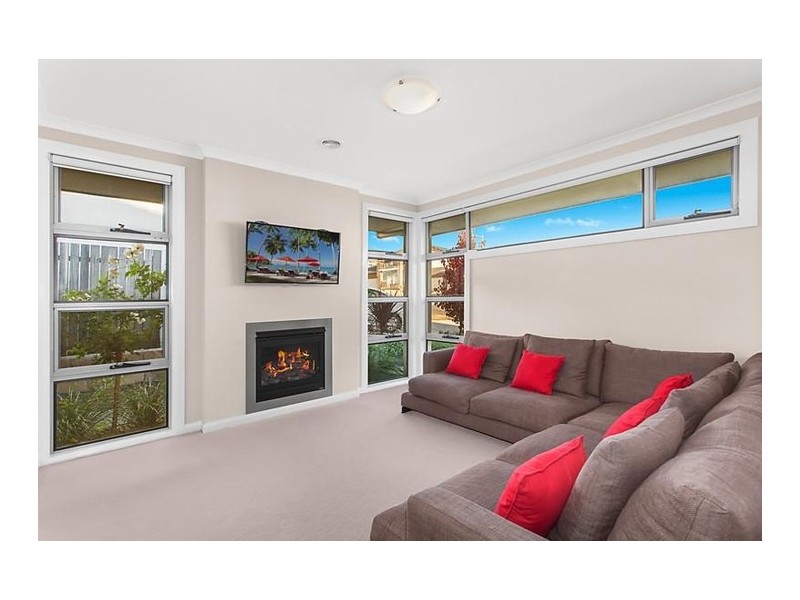 19 Langtree Crescent, Crace ACT 2911