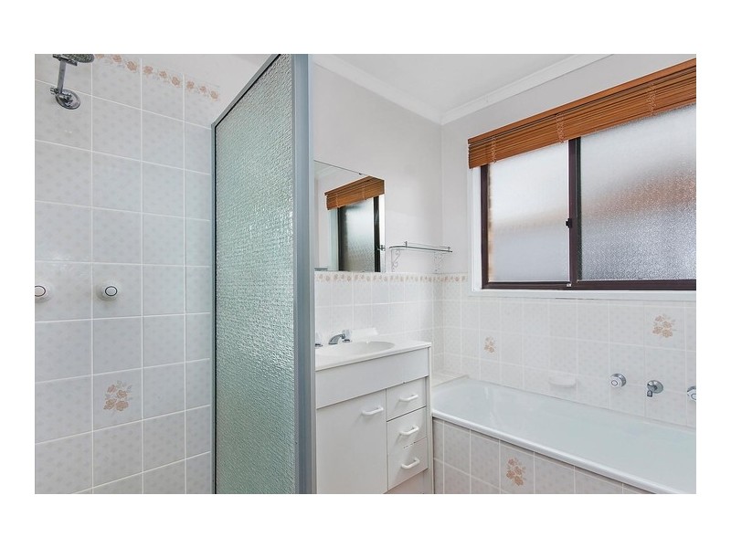 9 Thomas Hart Street, Banks ACT 2906