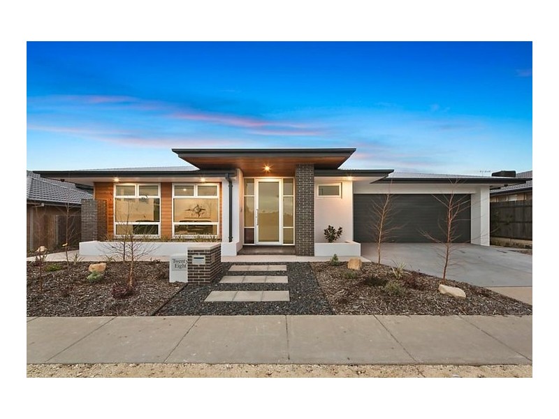 28 Patrick White Circuit, Franklin ACT 2913