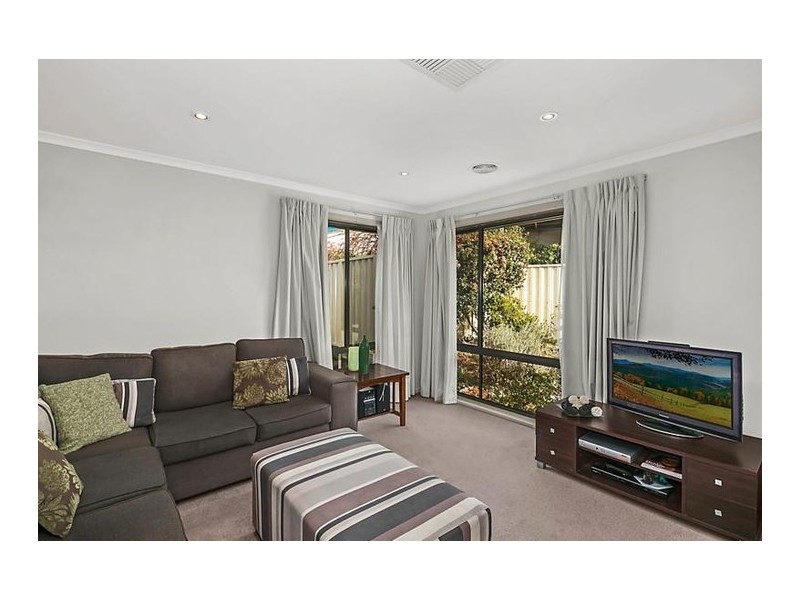 2/57 Arndell Street, Macquarie ACT 2614