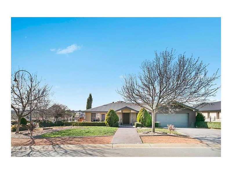 35 Proserpine Circuit, Amaroo ACT 2914