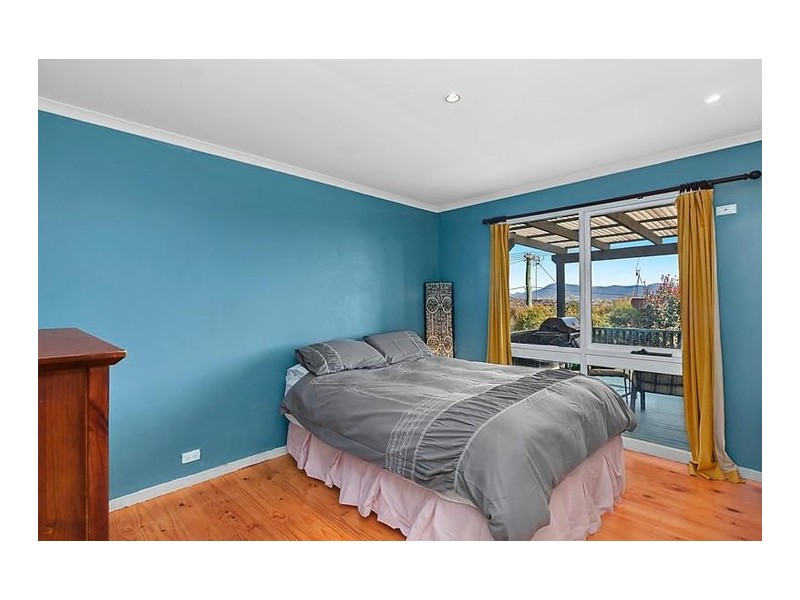 32 Dartnell Street, Gowrie ACT 2904