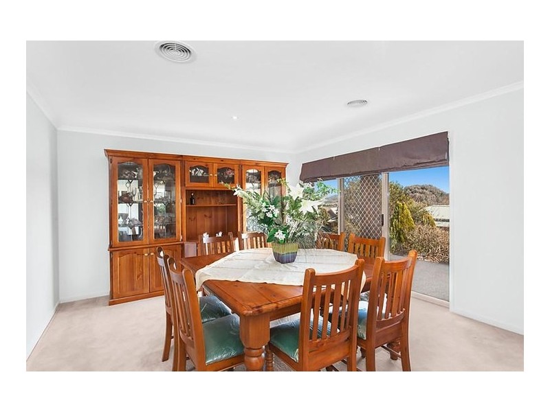 14 Tully Place, Jerrabomberra NSW 2619